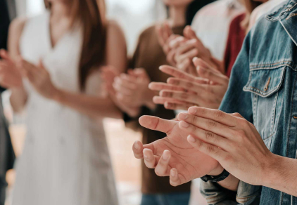 Employee Recognition employees clapping